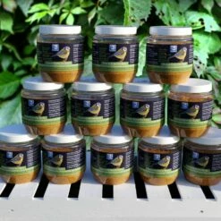 Sparpaket Mit 12 Gläsern Gartenvögel-Erdnussbutter - Proteinreich